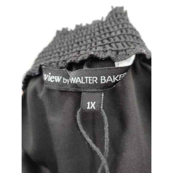 View by Walter Baker black off the shoulder top in 1X - Picture 3 of 4